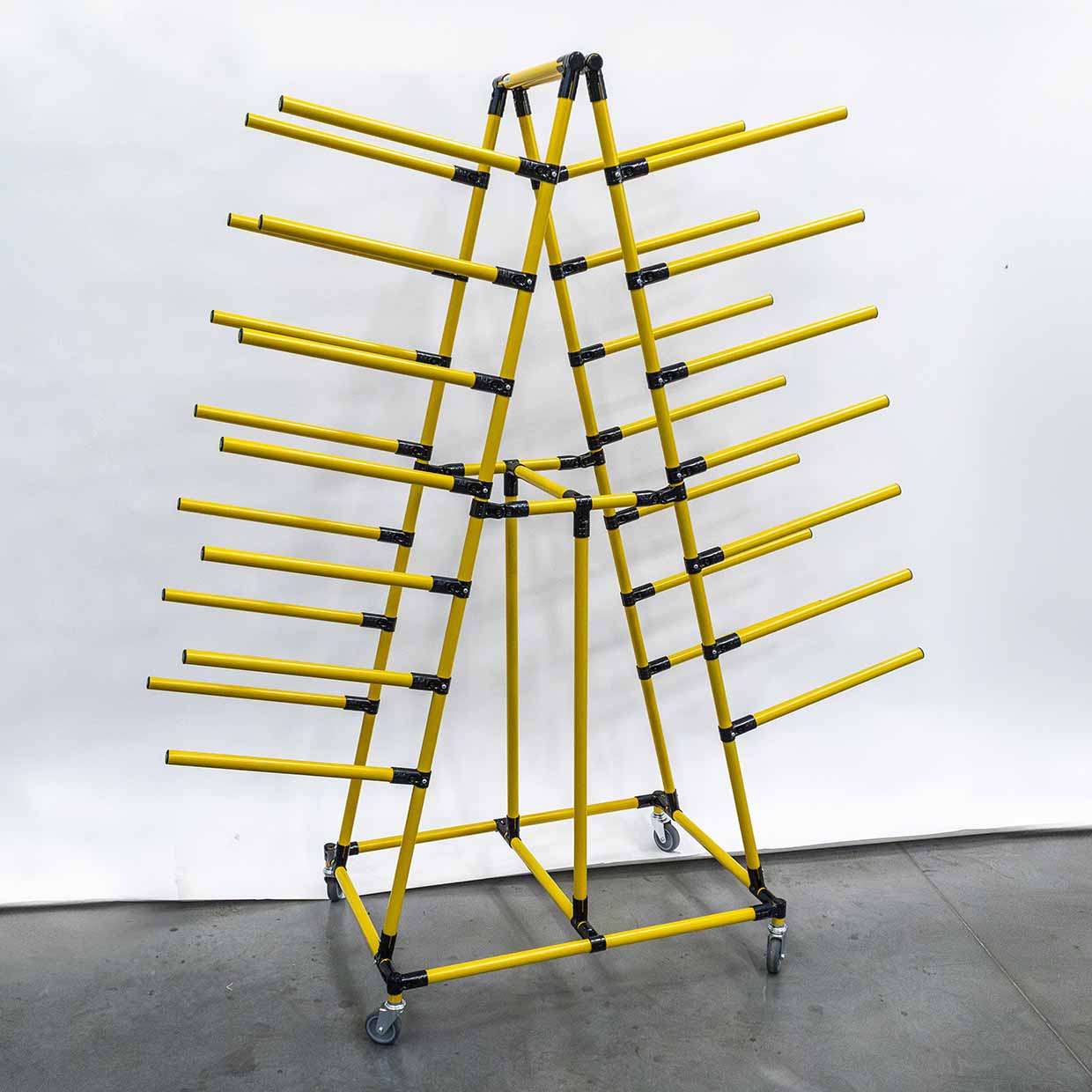 Mobile Cantilever Rack (601656) - BeeWaTec Showroom